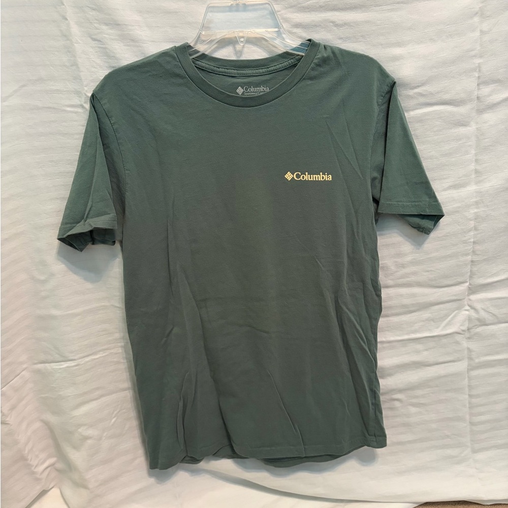 |SOLD| Columbia Forest Green Crew Neck Tee